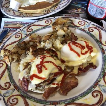 Marvis Diner - Sriracha Benedict - Seafood Near Me - Wildwood, New Jersey