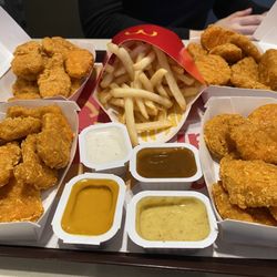 McDonald's - Nuggets and fries
