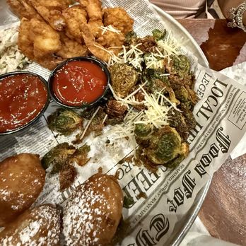 Pearlz Oyster Bar - Seafood Near Me - Columbia, South Carolina Pearlz Oyster Bar - Seafood Near Me - Columbia, South Carolina