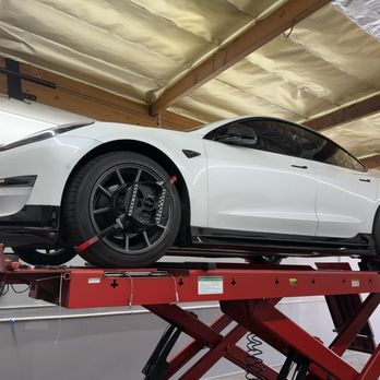 George's Alignment & Brake Service - Auto Repair Near Me - Northridge, California George's Alignment & Brake Service - Auto Repair Near Me - Northridge, California