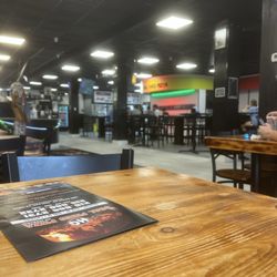 Oreland Pizza - Inside.