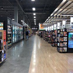Market 32 - Market 32 Clifton Park NY. Clean, well kept, and modern. Nice store.