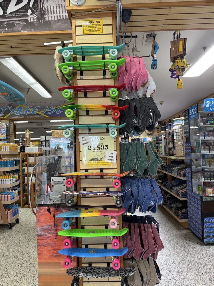 Waves Surf Shop Image