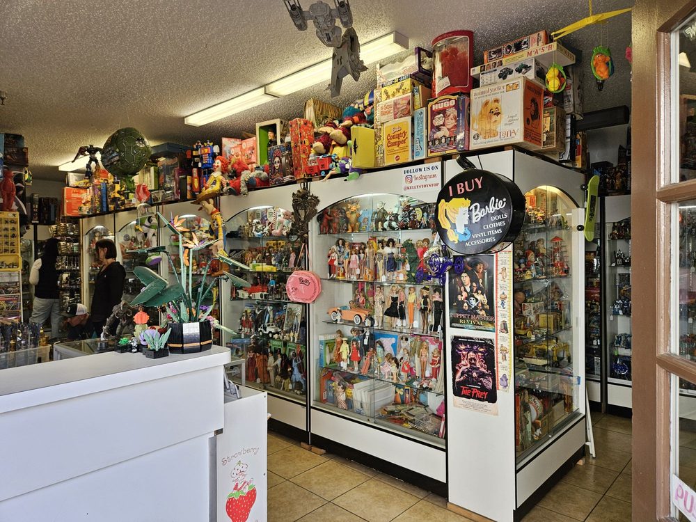 Kelly's Toy Stop