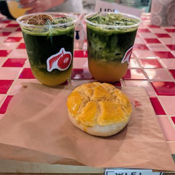 Lau Lau - BBQ Pork Bun, Matcha Thai Tea, and Matcha Calamansi Sprintz - Coffee & Tea Near Me - Austin, Texas