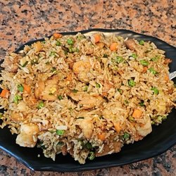 Pho Yen - Shrimp and chicken fried rice.