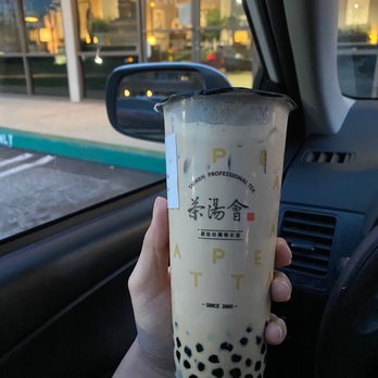 TP Tea - Tie Guan Yin Milk Tea w/ Boba - Bubble Tea Near Me - Irvine, California