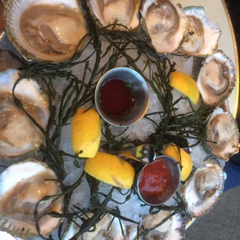 Le Diplomate - Belon oysters - Brasseries Near Me - Washington, DC, District of Columbia