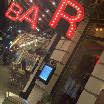 Tanner Smiths - Cocktail Bars Near Me - New York, New York