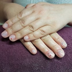 Kosmetik Notruf - Gelnails, Behandler Nancy