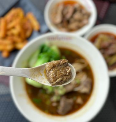 Mian Sichuan Noodles (Santa Clara) 滋味小麵 by null