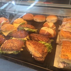 Leining BACKHAUS - Fresh cheese on croissant triangle sandwich in the middle right