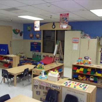 Overlake KinderCare - Discovery Preschool Classroom - Child Care & Day Care Near Me - Redmond, Washington