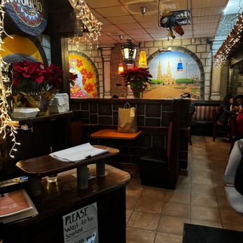 Las Margaritas Mexican Restaurant - the inside of a restaurant - Bars Near Me - Philadelphia, Pennsylvania Las Margaritas Mexican Restaurant - the inside of a restaurant - Bars Near Me - Philadelphia, Pennsylvania