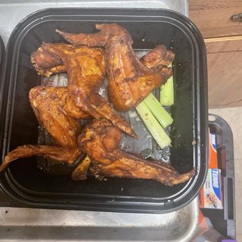 Bludso's BBQ - Smoked stale chicken - Barbeque Near Me - Los Angeles, California Bludso's BBQ - Smoked stale chicken - Barbeque Near Me - Los Angeles, California
