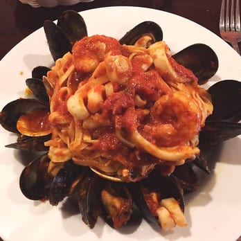Bistro Albertino - Linguini Pescatore in fresh tomato sauce ($19.95) - April 2016 - Italian Near Me - Willow Grove, Pennsylvania Bistro Albertino - Linguini Pescatore in fresh tomato sauce ($19.95) - April 2016 - Italian Near Me - Willow Grove, Pennsylvania