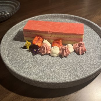 Tanka - Raspberry cake - Chinese Near Me - Miami, Florida Tanka - Raspberry cake - Chinese Near Me - Miami, Florida