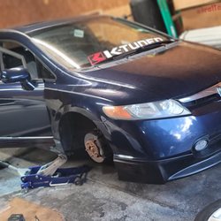 Lloyd's Auto Repairs