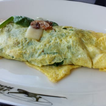 Jet Room Restaurant - 'flight attendant' - three egg omelet w. fresh spinach, sauteed mushrooms, swiss cheese - Diners Near Me - Madison, Wisconsin