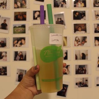 Tbaar - Dual cup with honeydew milk tea & honey green tea with lychee jelly - Bubble Tea Near Me - Brookline, Massachusetts Tbaar - Dual cup with honeydew milk tea & honey green tea with lychee jelly - Bubble Tea Near Me - Brookline, Massachusetts