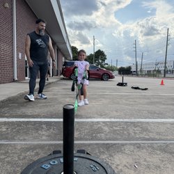 Our Kids Summer Hyrox classes help your kiddos stay in shape and moving during the summer! Stay tuned for more Youngstars training to come!