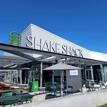 Shake Shack Park Road - Outside - Burgers Near Me - Charlotte, North Carolina Shake Shack Park Road - Outside - Burgers Near Me - Charlotte, North Carolina