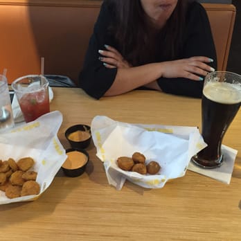 Buffalo Wild Wings - Not too busy today, so the service is awesome for now. - Chicken Wings Near Me - Roswell, New Mexico
