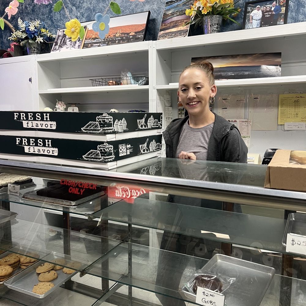 M & M Bakery - One of their outstanding employees! - Bakeries Near Me - Cumberland, Maryland M & M Bakery - One of their outstanding employees! - Bakeries Near Me - Cumberland, Maryland
