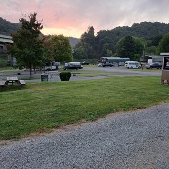 New River Bridge Family Campground - Campgrounds Near Me - Independence, Virginia New River Bridge Family Campground - Campgrounds Near Me - Independence, Virginia