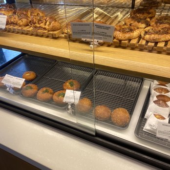 Tous Les Jours - Bakeries Near Me - Winter Park, Florida Tous Les Jours - Bakeries Near Me - Winter Park, Florida