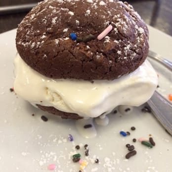 Juliana's - Brookie bridge - ice cream arrived half melted - Pizza Near Me - Brooklyn, New York Juliana's - Brookie bridge - ice cream arrived half melted - Pizza Near Me - Brooklyn, New York
