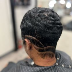 She Hair Salon - Pixie cut & curl with carvings design
