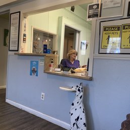 poor customer service by this lady poor customer service by this lady