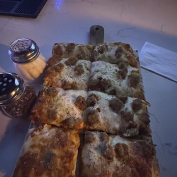 Green Star Lounge - Best Pizza In Chicago Hands Down!!!!! - Venues & Event Spaces Near Me - Elmwood Park, Illinois