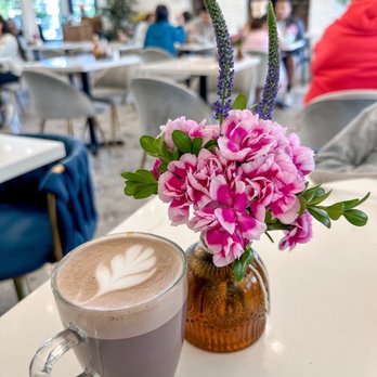 Sweet Maple - Ube latte - Breakfast & Brunch Near Me - Cupertino, California
