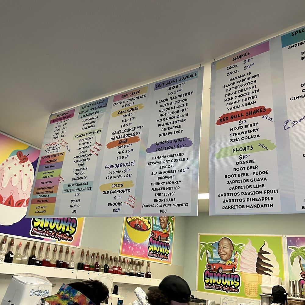Snooks Shaved Ice & Soft Serve - Sundaes, floats, smoothie menu - Ice Cream & Frozen Yogurt Near Me - Martinsburg, West Virginia