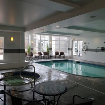 Hilton Garden Inn Freeport Downtown - pool area - Hotels Near Me - Freeport, Maine Hilton Garden Inn Freeport Downtown - pool area - Hotels Near Me - Freeport, Maine
