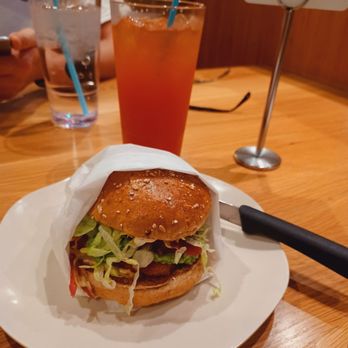 Veggie Grill by Next Level - Santa fe chickn - Vegan Near Me - Pasadena, California