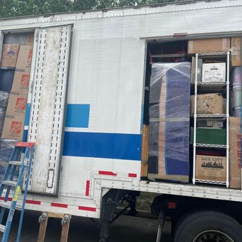 Your Movers - Tractor trailer loaded for our amazing customer Ms Michelle in Mandeville, LA. - Movers Near Me Your Movers - Tractor trailer loaded for our amazing customer Ms Michelle in Mandeville, LA. - Movers Near Me