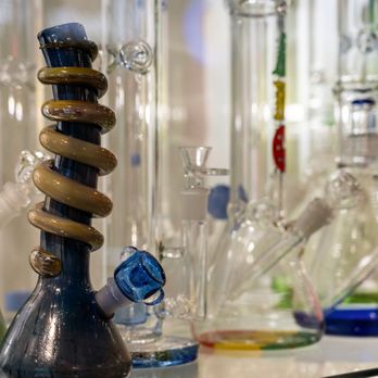 Craft Cannabis - Mill Plain - Large selection of glass - Cannabis Clinics Near Me - Vancouver, Washington