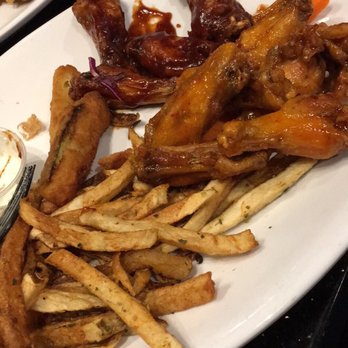 AWSOM Wings Pizza & Burgers - Chicken Wings Near Me - Montebello, California AWSOM Wings Pizza & Burgers - Chicken Wings Near Me - Montebello, California