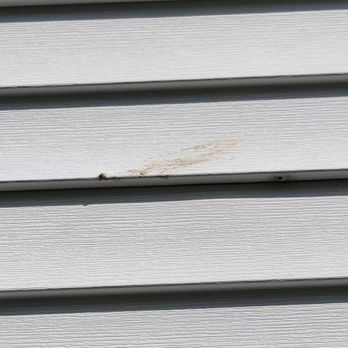 Mrs Powerwash - Siding not clean. - Pressure Washers Near Me Mrs Powerwash - Siding not clean. - Pressure Washers Near Me