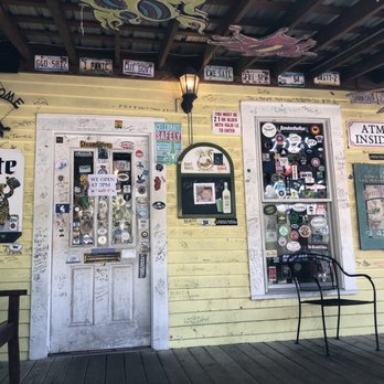 The Green Turtle - Cocktail Bars Near Me - Fernandina Beach, Florida