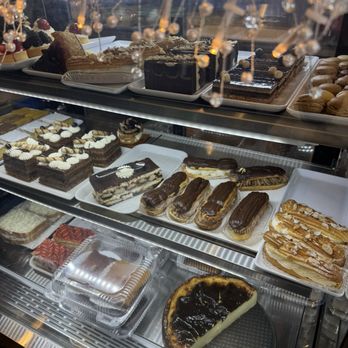 Cafe Parisien - Cafes Near Me - Berkeley, California