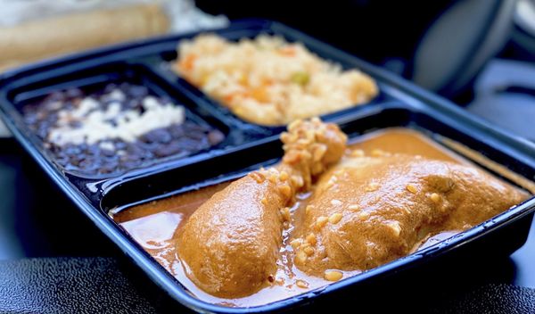 LA FONDA DE LOS CARNALITOS by null