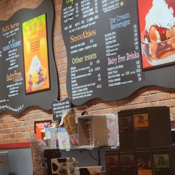 J.P. Licks - Wellesley - Ice Cream & Frozen Yogurt Near Me - Wellesley, Massachusetts