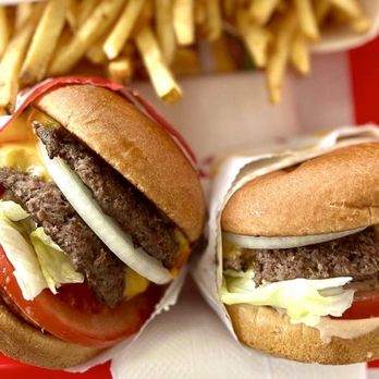 In-N-Out Burger - Double Meat and Cheeseburger - Fast Food Near Me - Millbrae, California In-N-Out Burger - Double Meat and Cheeseburger - Fast Food Near Me - Millbrae, California