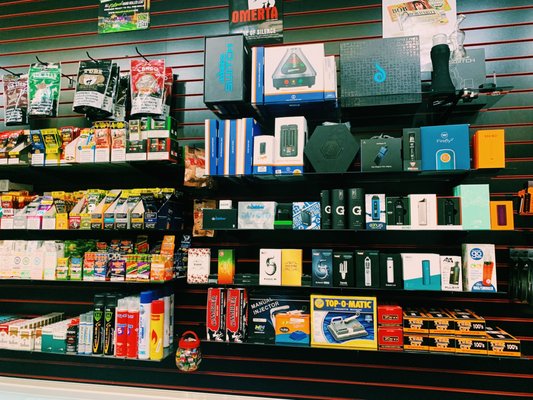 SMOKEY’S SMOKE SHOP - Updated July 2025 - 20 Photos - 5311 Fm 1960 E