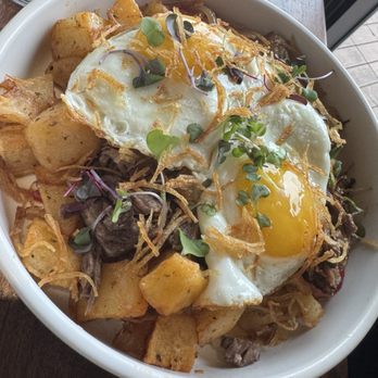 Lokal Eatery & Bar - Short Ribs Hash & Eggs - New American Near Me - Jersey City, New Jersey Lokal Eatery & Bar - Short Ribs Hash & Eggs - New American Near Me - Jersey City, New Jersey