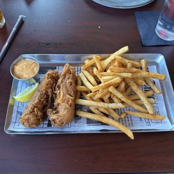 Cork & Barrel Craft Kitchen & Microbrewery - $16 Fish and chips?  More like tasteless fish sticks and fries.  Don't order this if you want to enjoy your food. - Pubs Near Me - Round Rock, Texas